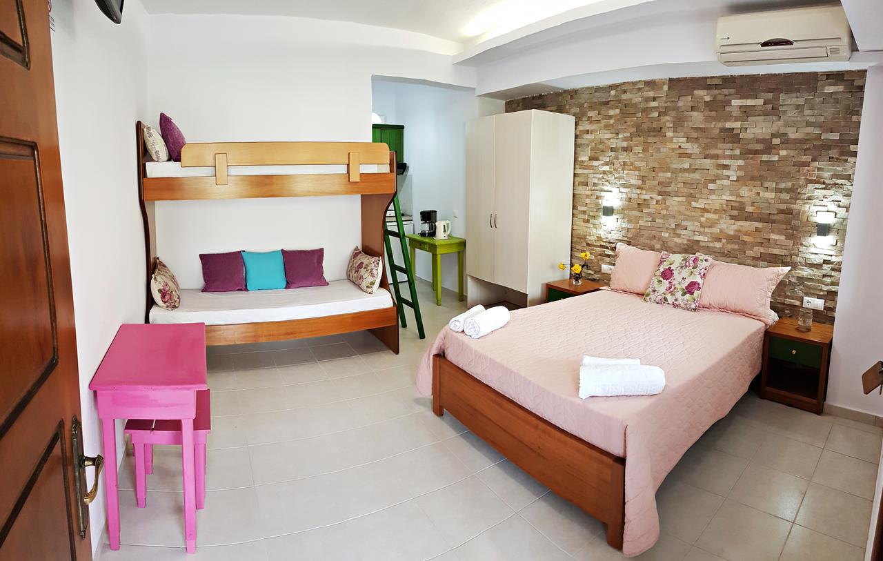 Efrosini Hotel Apartments & Studios Paralia Pantaleimonos Ngoại thất bức ảnh