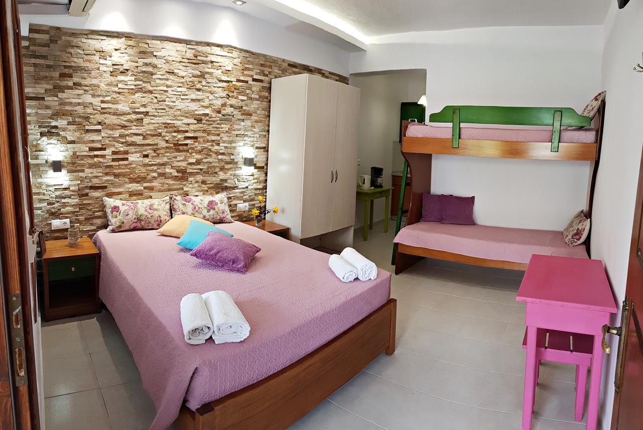 Efrosini Hotel Apartments & Studios Paralia Pantaleimonos Ngoại thất bức ảnh